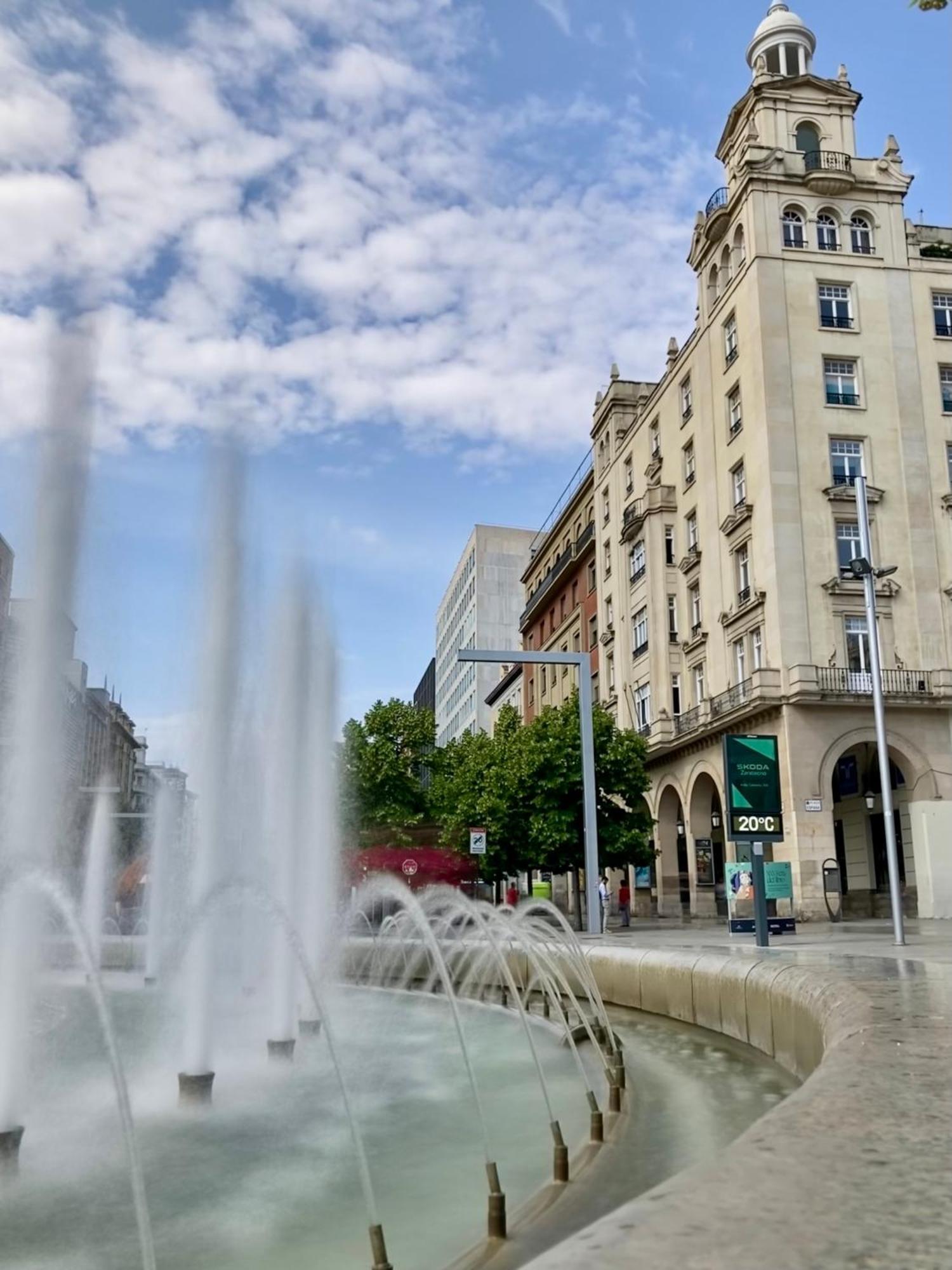 Aa Cesar Augusto - Apartamento Moderno Centro Con Parking Privado Zaragoza Bagian luar foto
